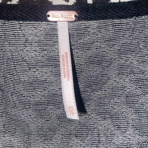 Free People leopard top XS - Picture 2 of 3